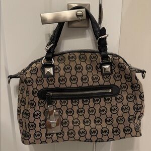 Michael Kors Large Kora Calista Canvas Signature Purse